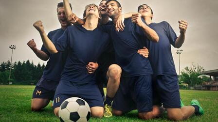 How to Choose a Favorite Football Team