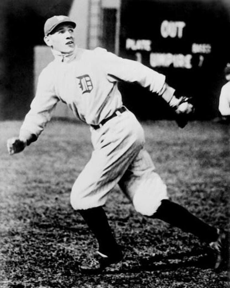 Harry Heilmann, Detroit Tigers, 1917. Harry Heilmann, Detroit Tigers, 1917.